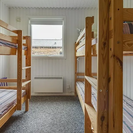 Three-bedroom Holiday In