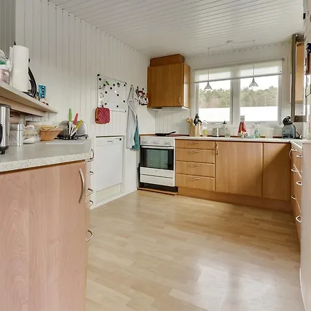 Three-bedroom Holiday In Casa vacanze Hals